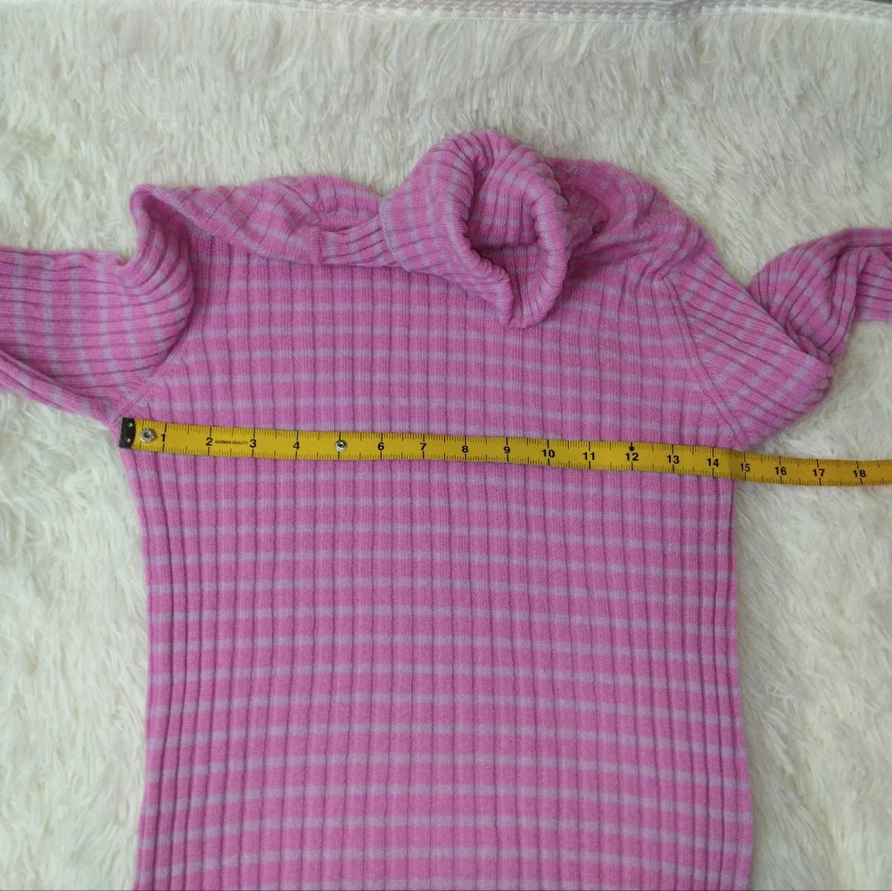 Made In Scotland 100% Cashmere Turtle Neck Sweater Size XS